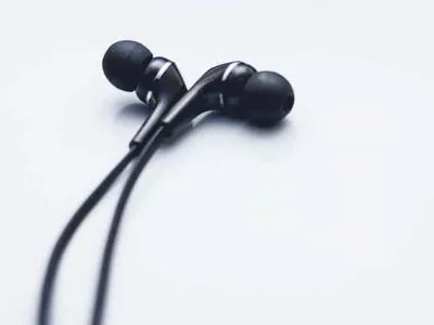 Hearing Test with Earbuds